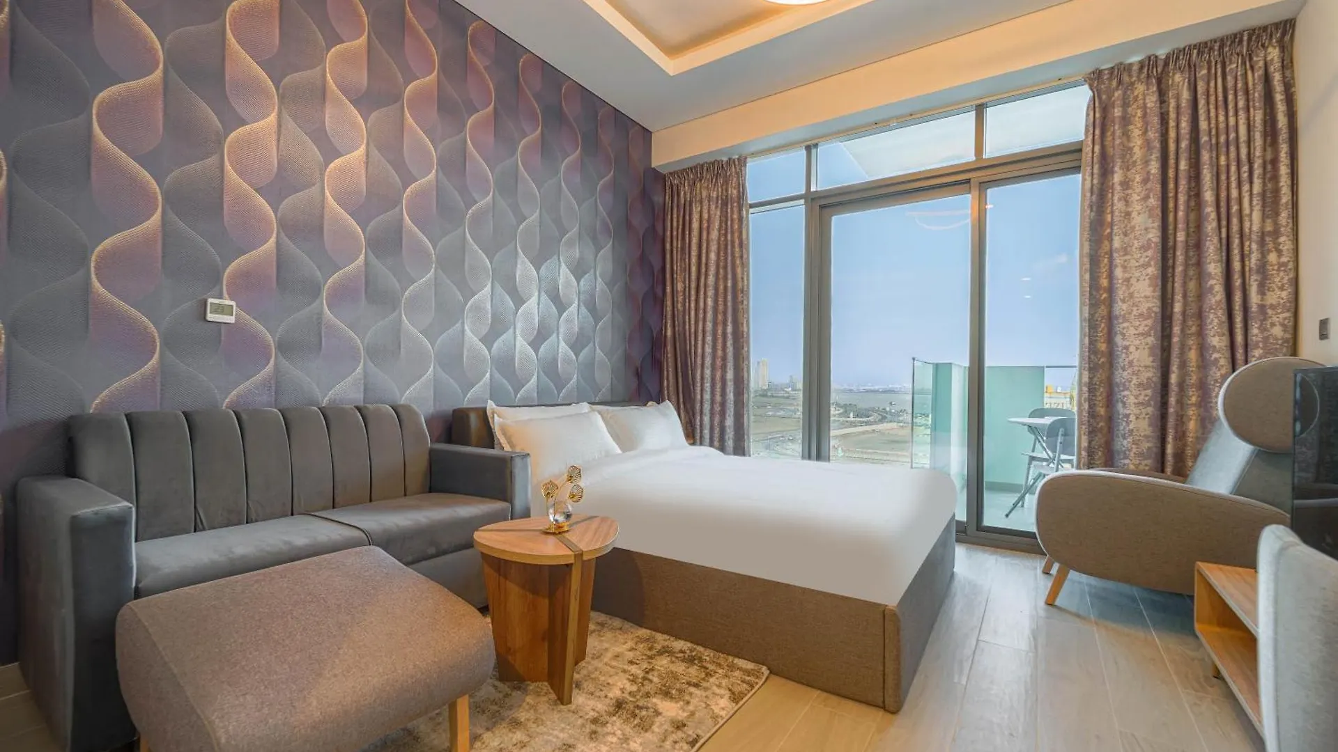 Apartment Creek View Studio Deleguest Dubai